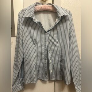 blue pinstripe businesss button up women’s small